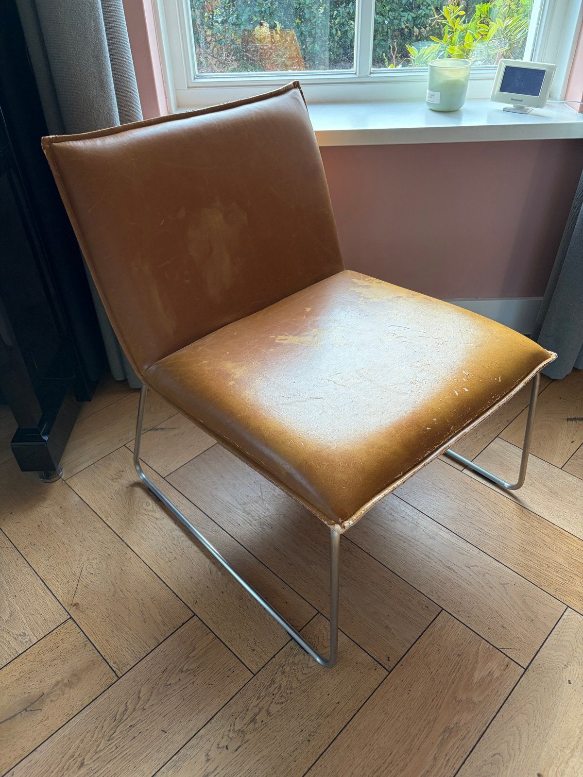 Bruine leren stoel met metalen frame, Huis en Inrichting, Stoelen, Ophalen, Gebruikt, Bruin, Leer