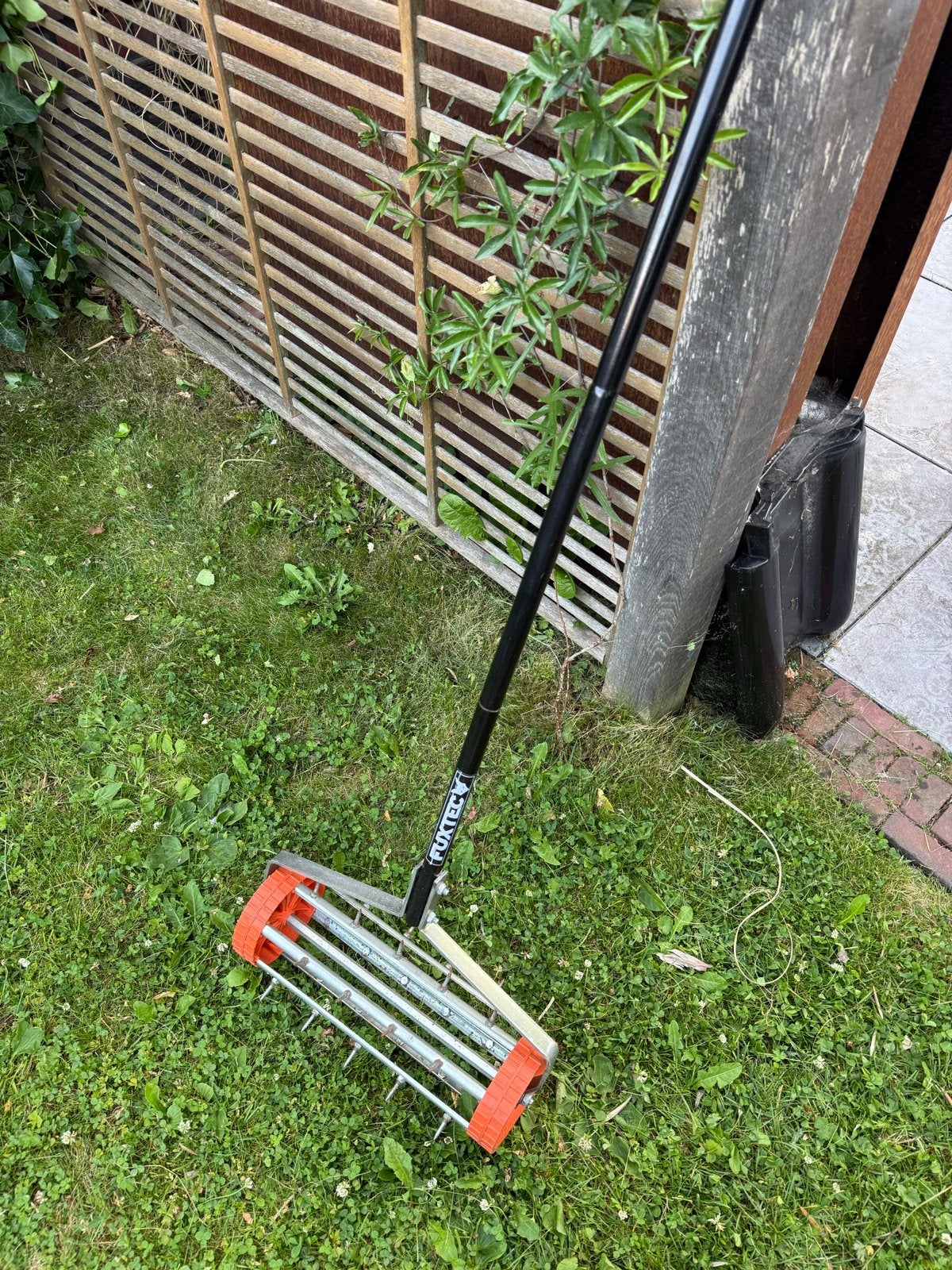 FoXteC Gazonbeluchter - Handmatige Prikrol voor Gazon, Tuin en Terras, Hand-tuingereedschap, Ophalen, Gebruikt, Overige soorten