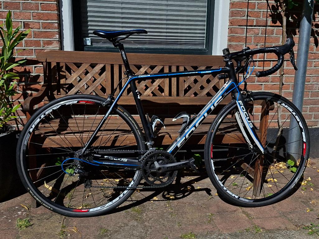 Focus Culebro Ultegra (Maat 56, voor 1.75 tot 1.85m), Carbon, Zo goed als nieuw, Meer dan 20 versnellingen, 53 tot 57 cm