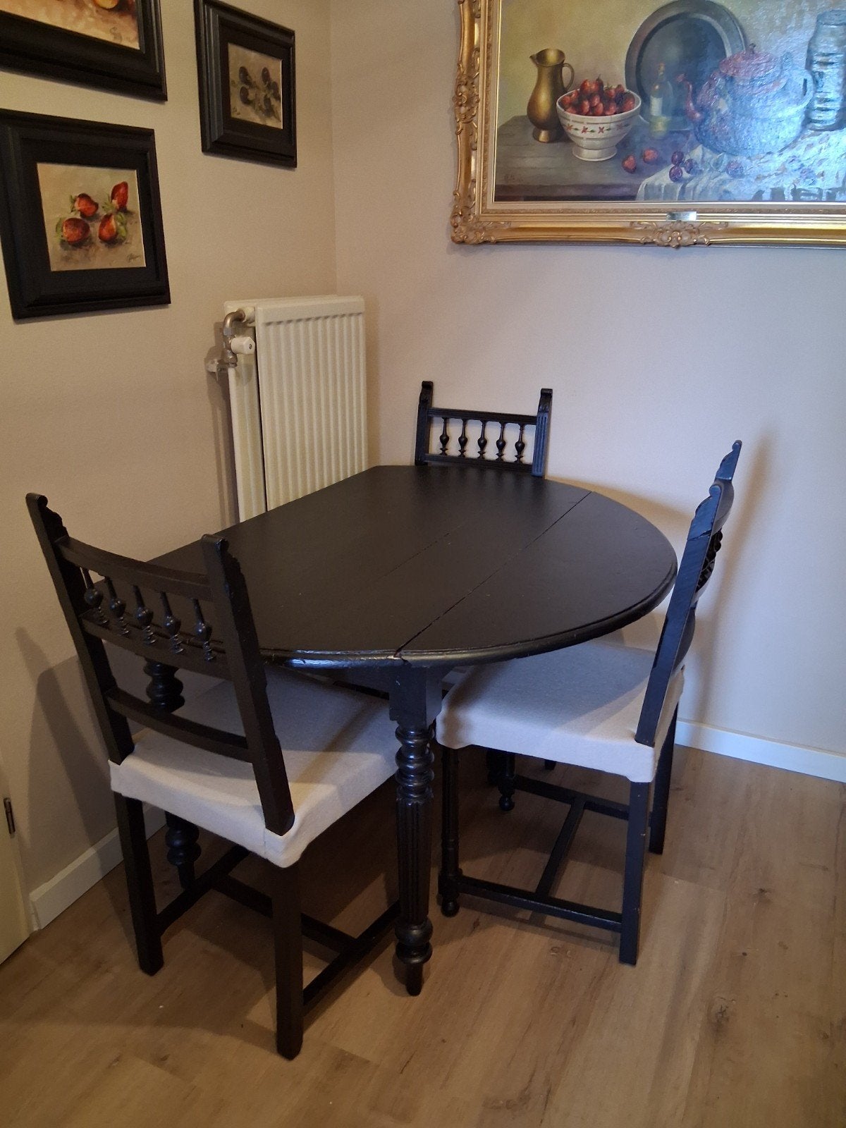 Hangoor tafel met 4 stoelen, doorsnee 120 cm, Ophalen, Gebruikt, Rond, Vier personen
