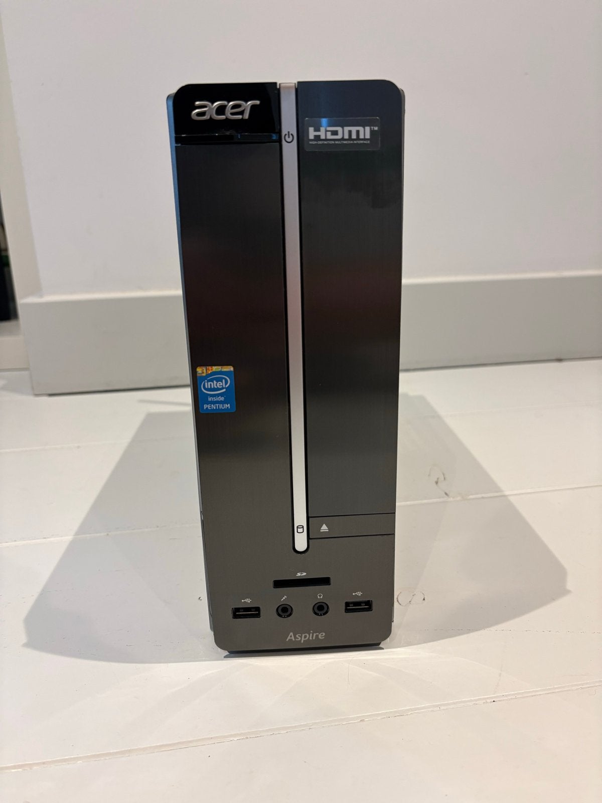 Acer Aspire XC-603 Desktop PC WINDOWS 10, Computers en Software, Desktop Pc's, Gebruikt, Minder dan 2 Ghz, HDD, 4 GB, Met videokaart