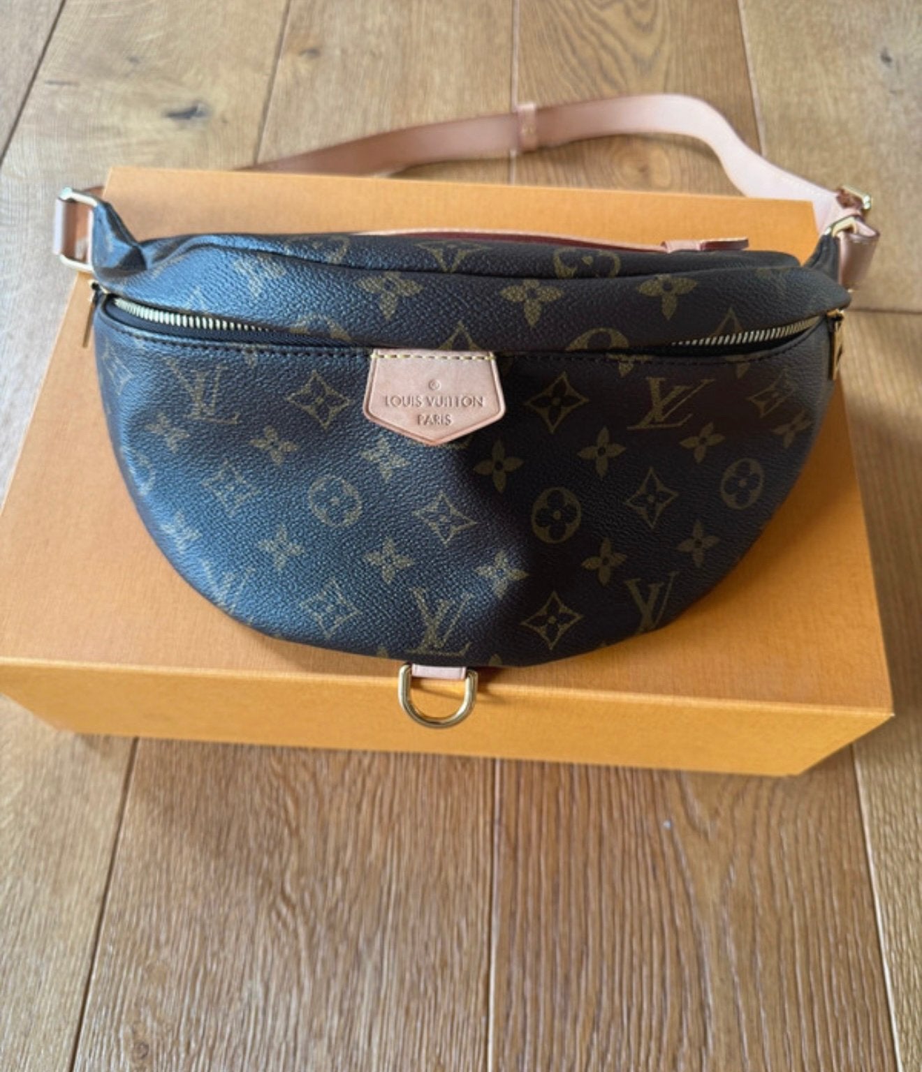 Louis Vuitton Bumbag Origineel + bon, Ophalen of Verzenden, Zo goed als nieuw, Bruin