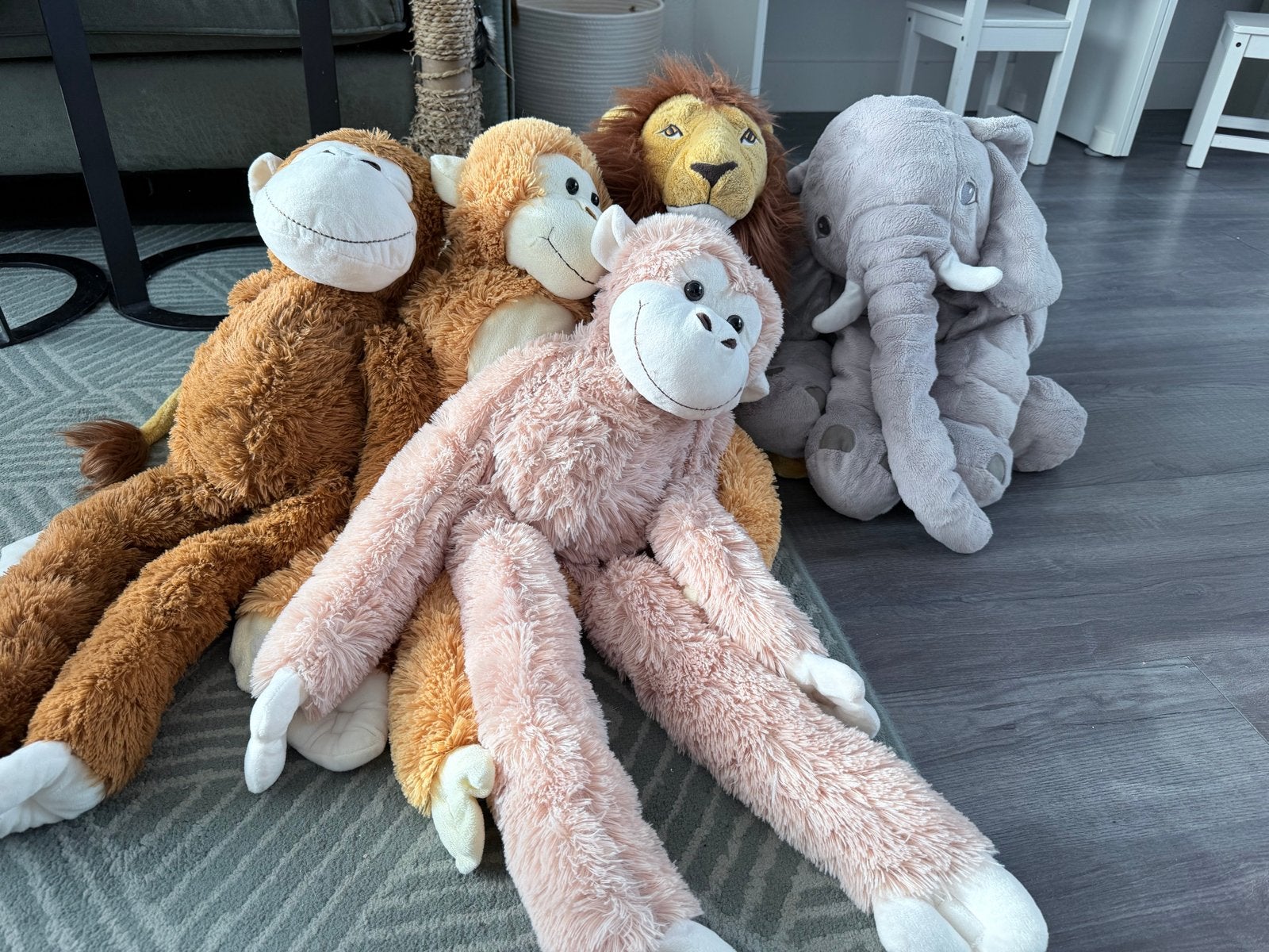 Grote IKEA knuffels: leeuw, olifant en 3 apen, Ophalen, Gebruikt, IKEA, Leeuw