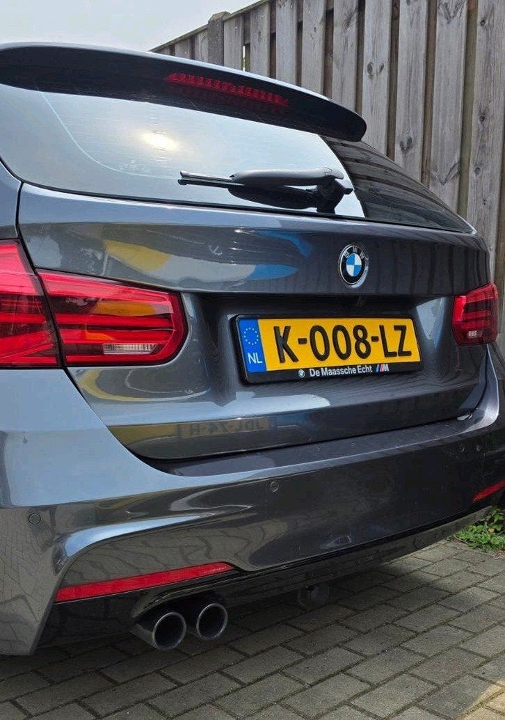 bmw 320i Touring aut 18inch. trekh. vele opties, Automaat, Zwart, 4 cilinders, Stationwagon