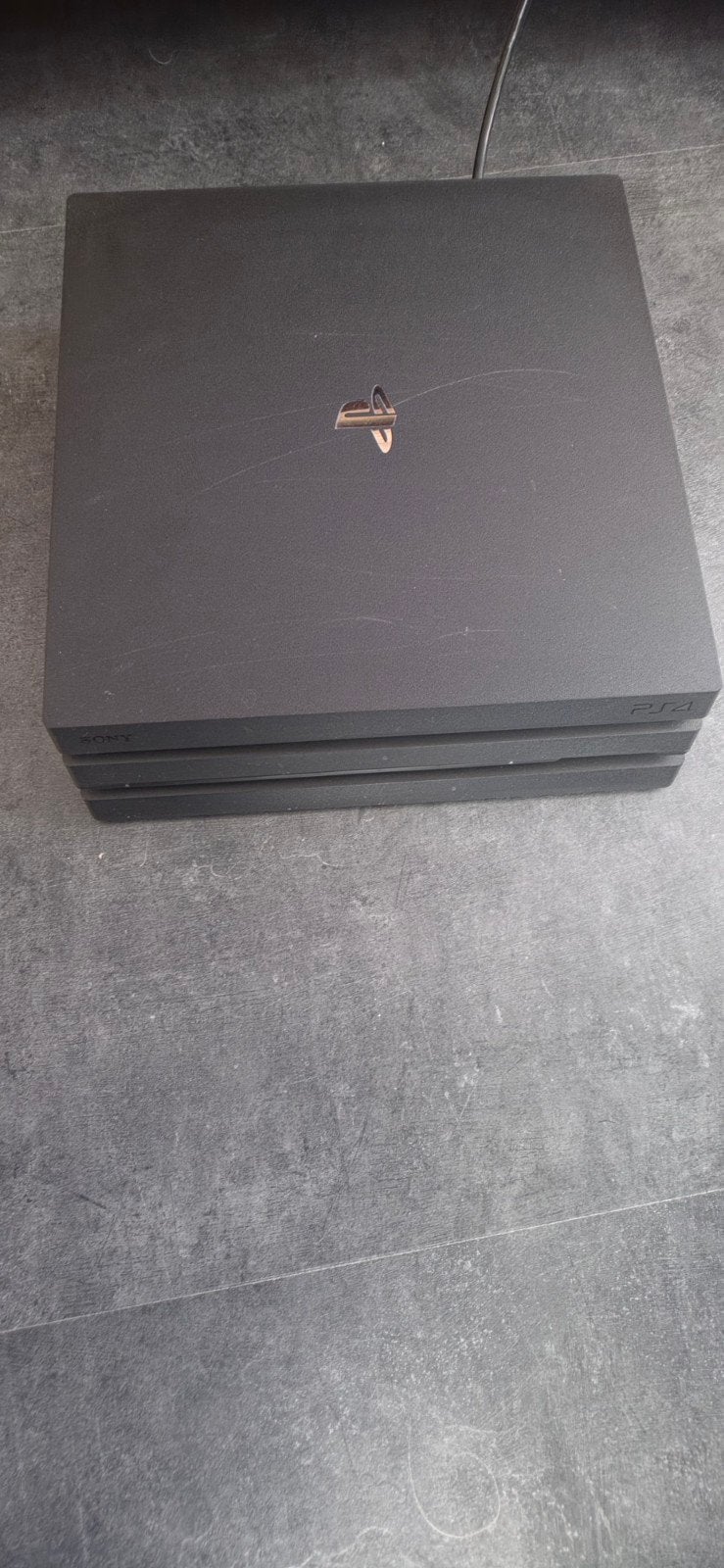 PS4 Pro met 12 games en controller, Spelcomputers en Games, Games | Sony PlayStation 4, Ophalen, Gebruikt, Vanaf 18 jaar, Overige genres