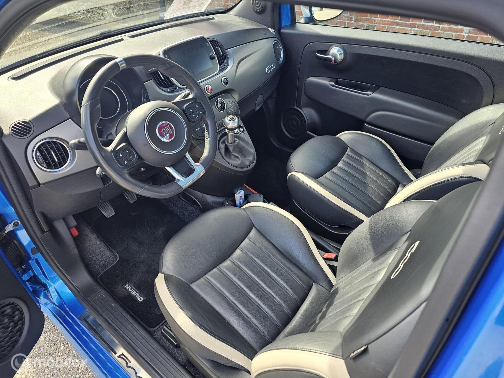 Fiat 500 1.0 Hybrid Rockstar I Carplay I Clim-Control I Navi, Voorwielaandrijving, Dealer onderhouden, Bedrijf, Handgeschakeld