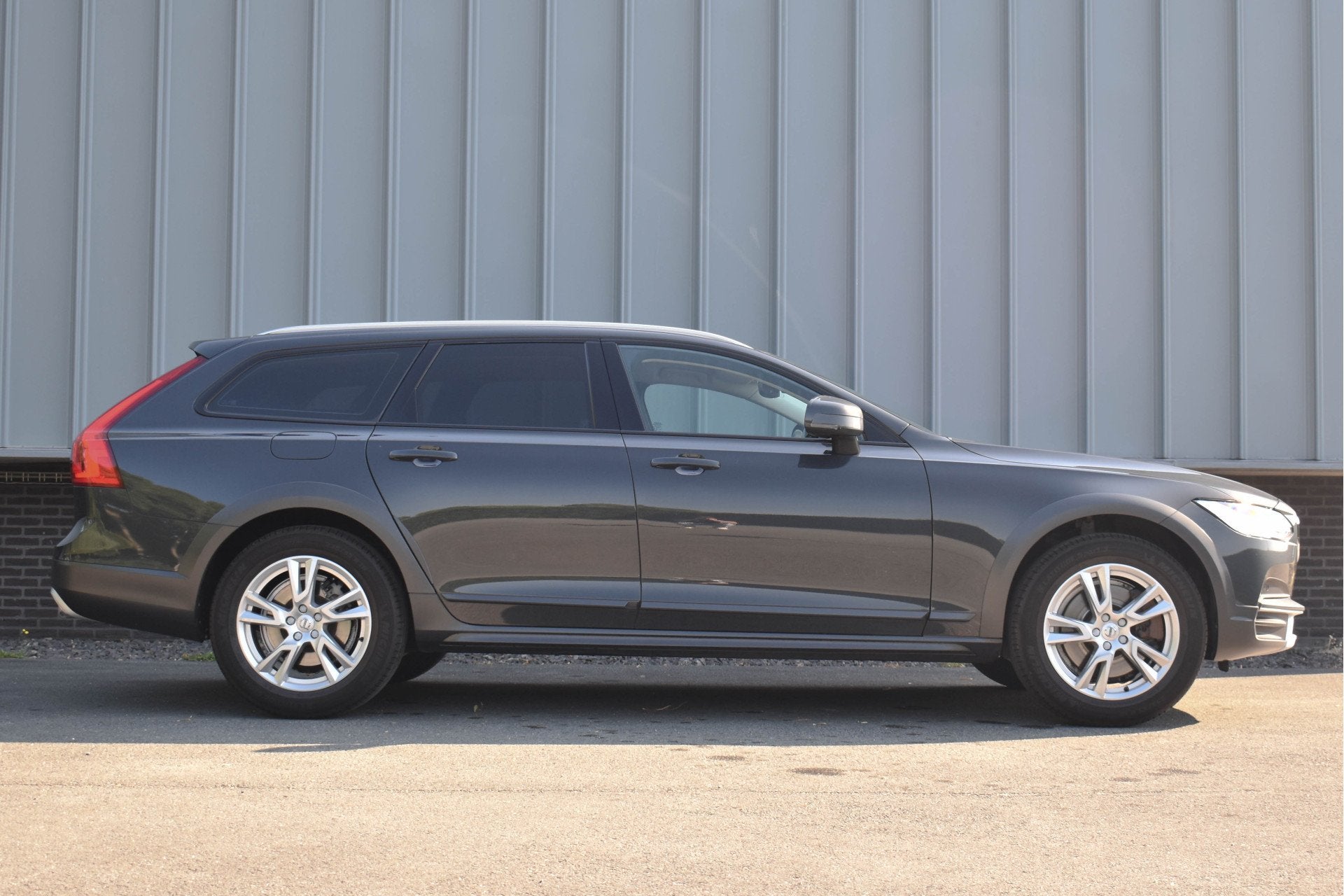 Volvo V90 Cross Country 2.0 D4 Aut. | Distributie vv | Trekh, Automaat, 1969 cc, Automatische klimaatregeling, 1760 kg