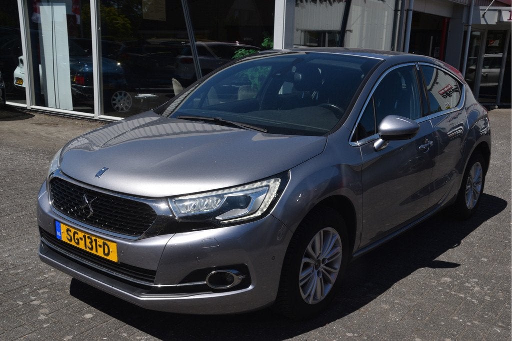 DS DS 4 1.6 BlueHDi Chic Carplay | Leer | LED | PDC | Trekha, Auto's, DS, Gebruikt, 4 cilinders, Met garantie (alle), Bedrijf