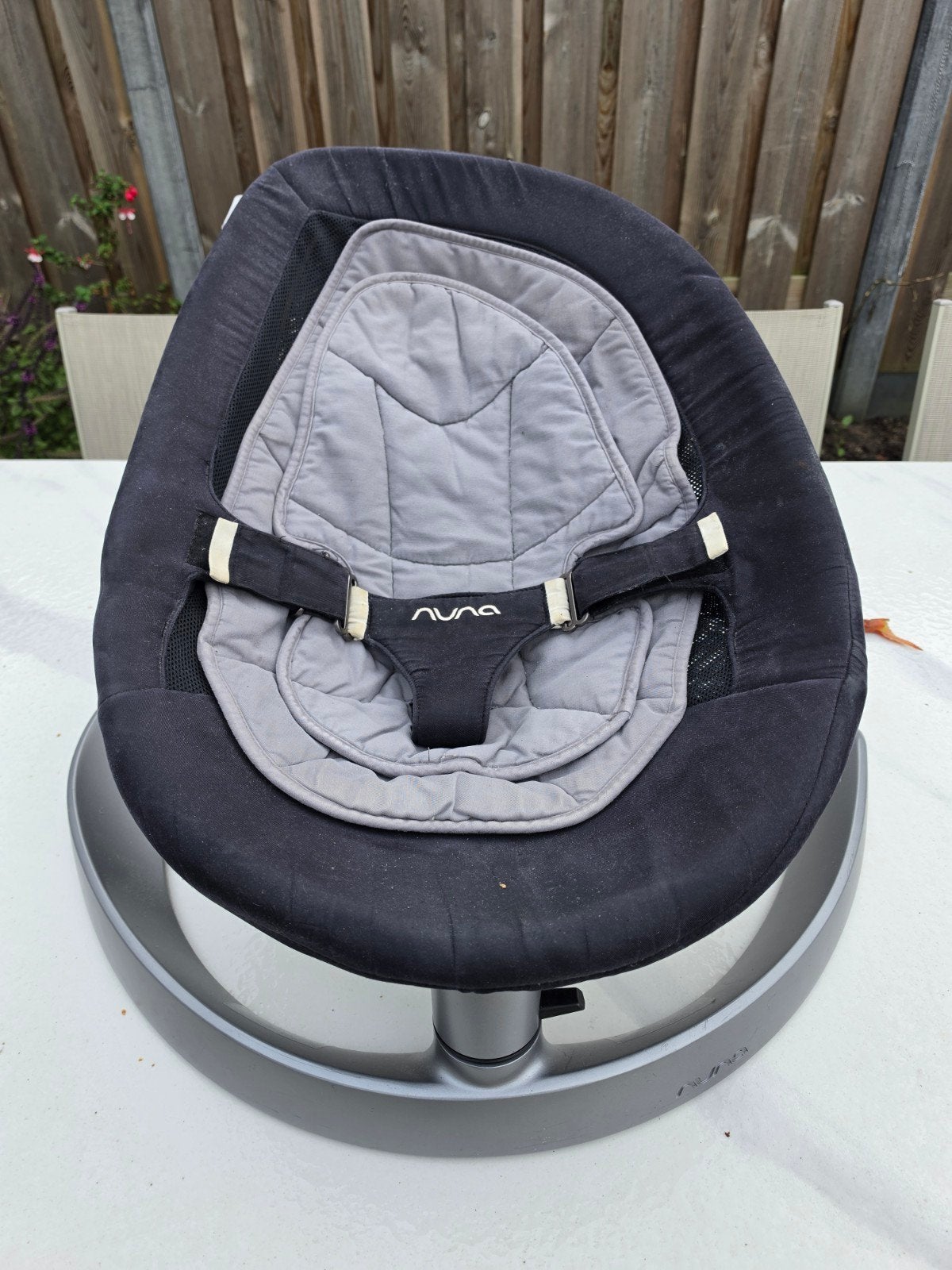 Nuna babyzitje wiegje schommel voor baby, Overige merken, Schommelstoel, Ophalen of Verzenden, Met gordel(s) of riempje(s)