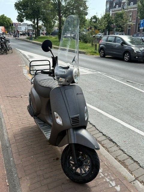Santini Capri scooter, Gebruikt, Benzine, Ophalen, Overige merken