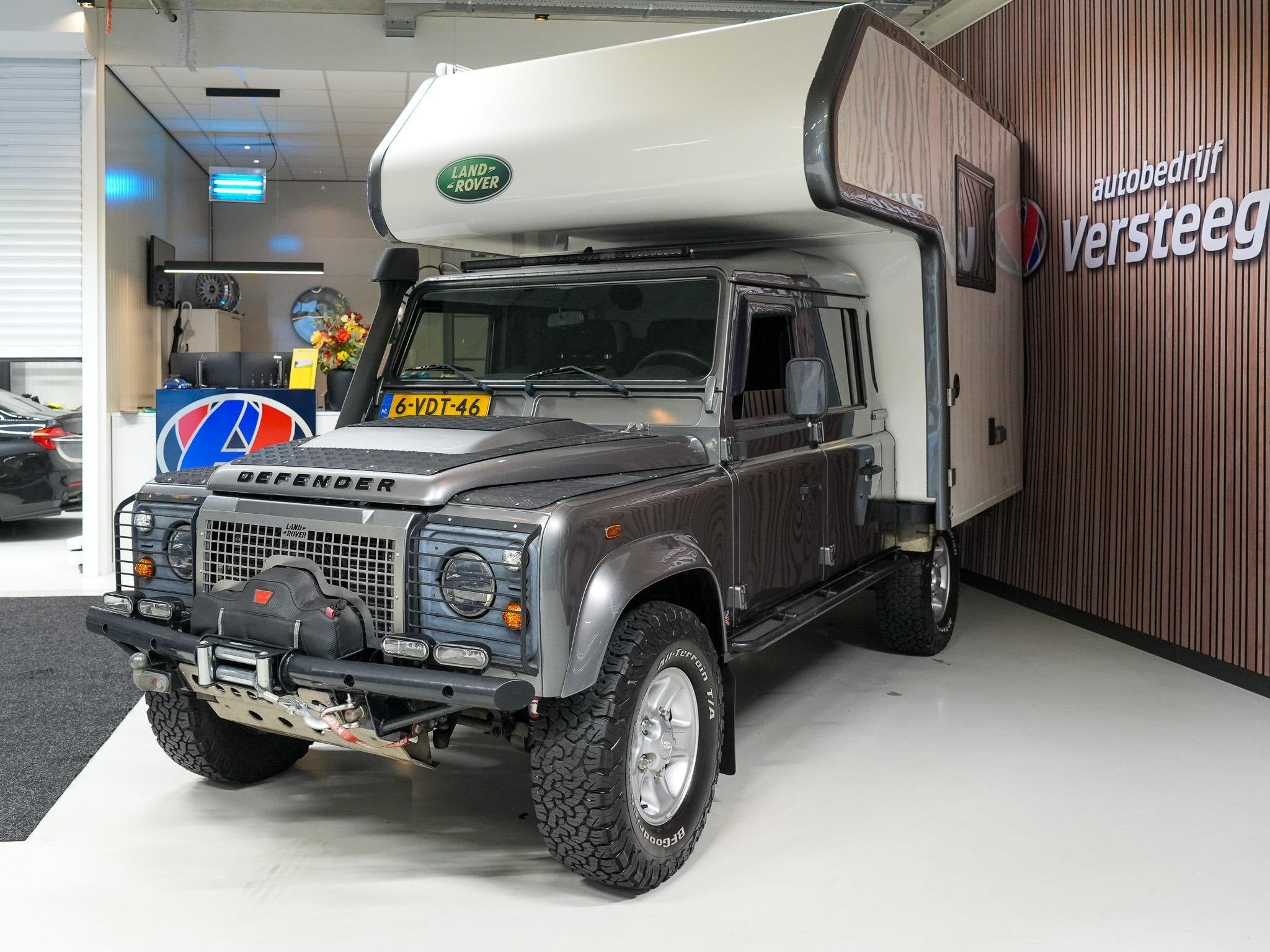 Land Rover Defender 2.4 TD 130" S Crew Cab, Auto's, Keurmerk '100% Onderhouden', Stof, Gebruikt, 4 cilinders