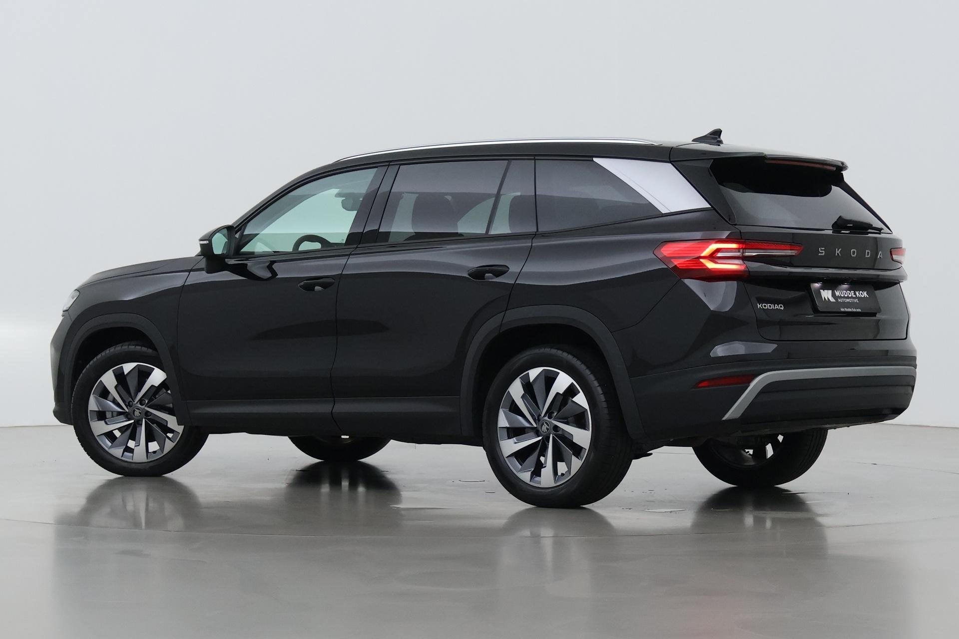 Skoda Kodiaq 1.5 TSI MHEV Business Edition Plus | 7 persoons, Auto's, Stof, Euro 6, 4 cilinders, 150 pk