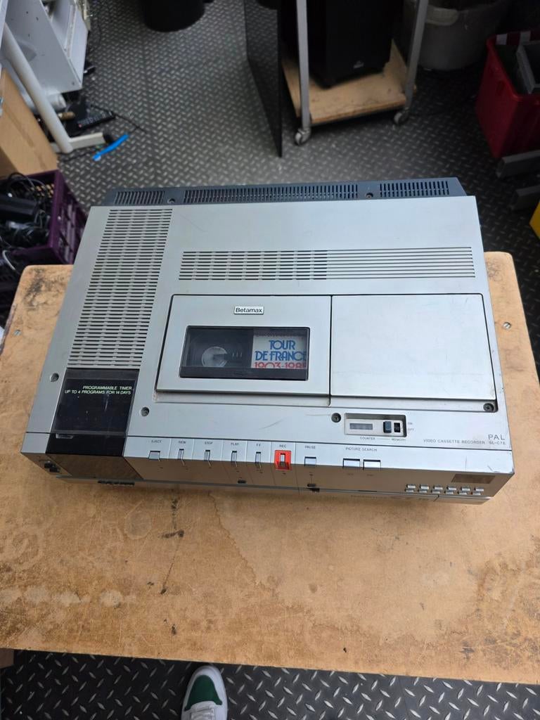 BETAMAX  C7  DEFECT MET AFSTANDSBEDIENING, Ophalen