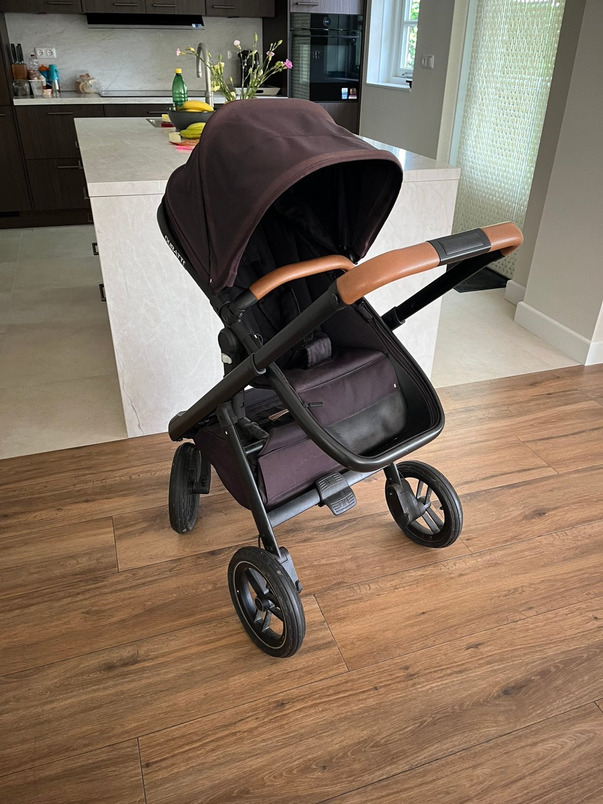 Dubatti One kinderwagen, Kinderen en Baby's, Kinderwagens en Combinaties, Overige merken, Verstelbare duwstang, Ophalen of Verzenden