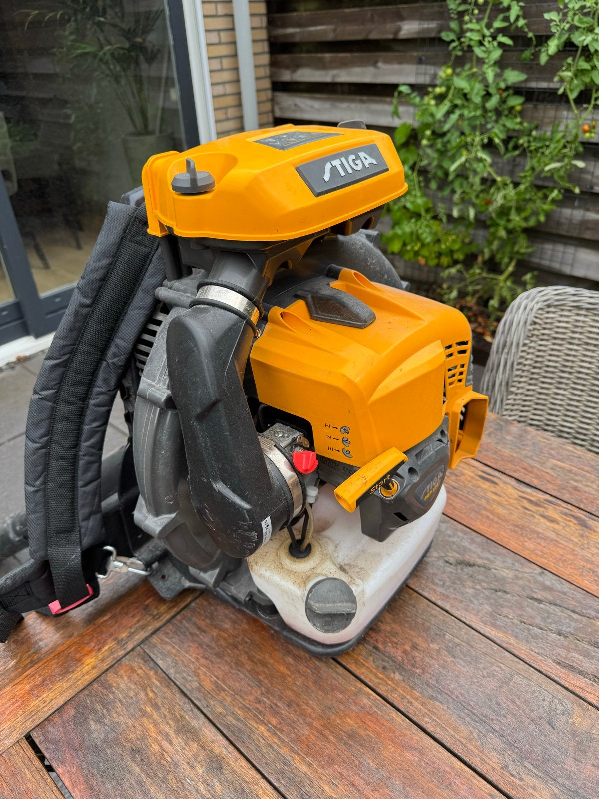 Stiga SBP 375 Ruggedragen Bladblazer - Krachtig en Betrouwba, Tuin en Terras, Ophalen, Gebruikt, Benzine, Ruggedragen
