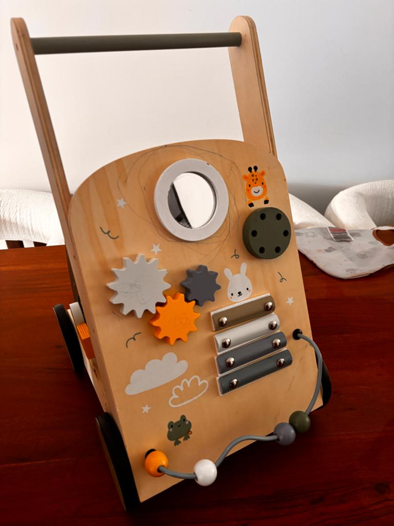Houten Baby Loopwagen met Activiteitenpaneel, Ophalen, Zo goed als nieuw, Overige typen, Met wieltjes