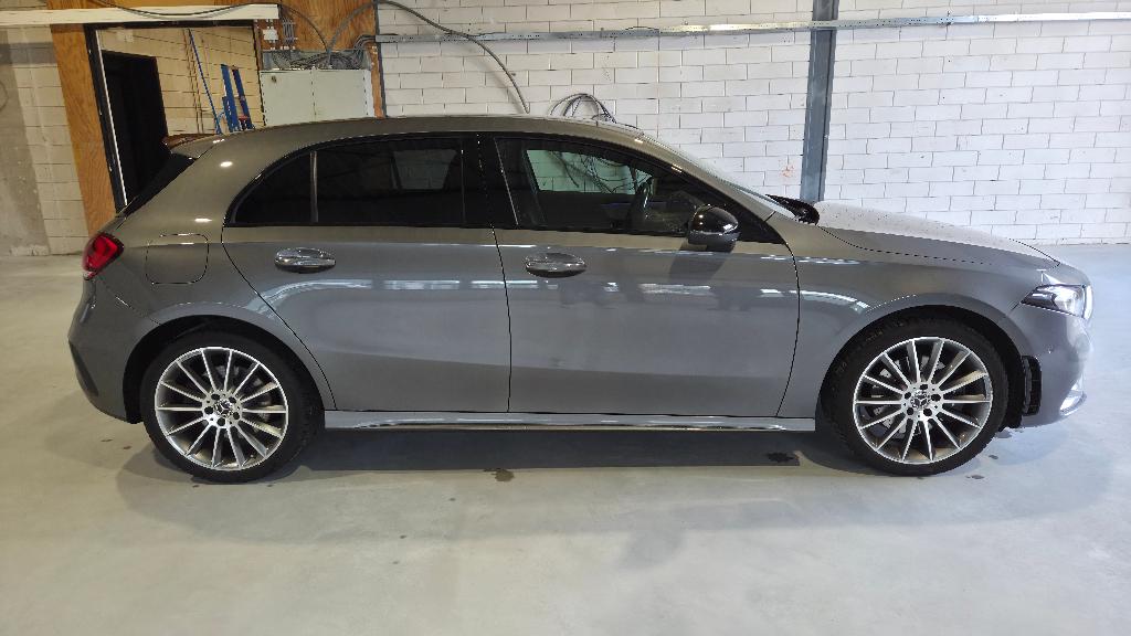 Mercedes-Benz A-Klasse A 250 e 218pk 8G-DCT 2020 Berggrijs, Auto's, Mercedes-Benz, 4 cilinders, 160 pk, Bedrijf, Hybride Elektrisch/Benzine