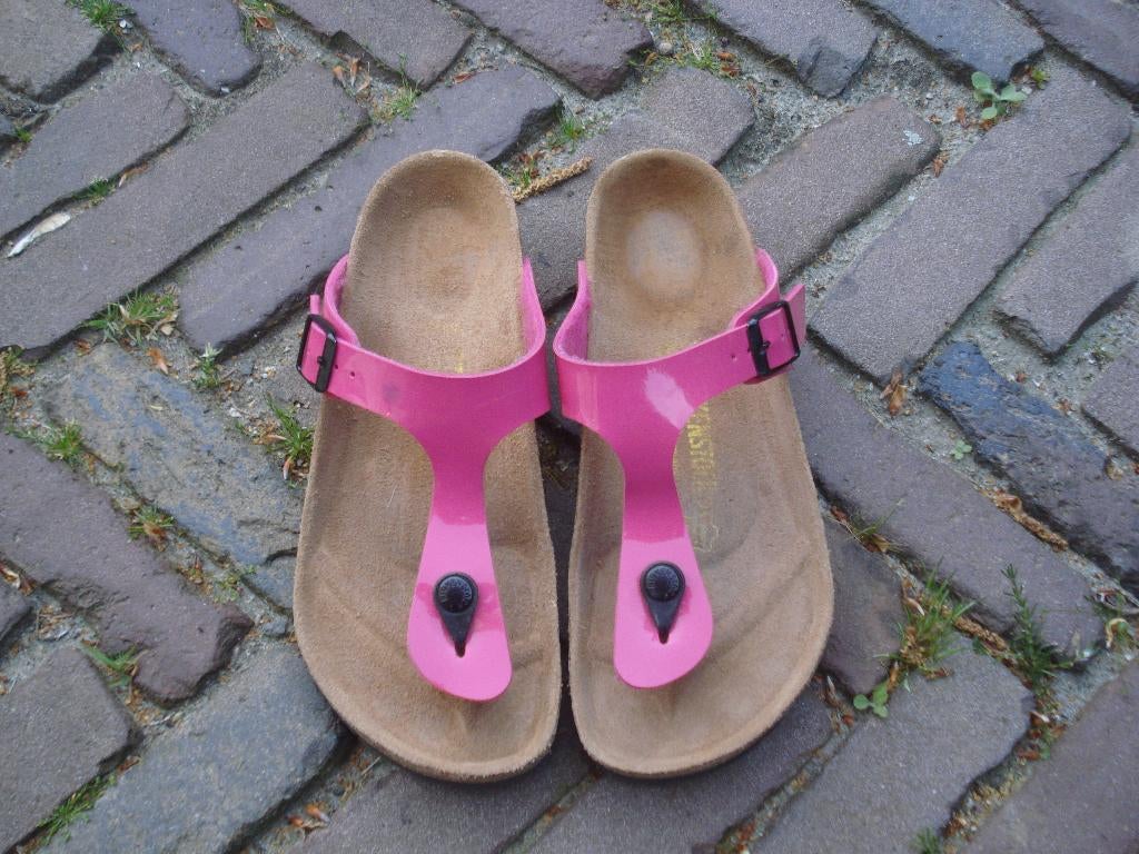 BIRKENSTOCK GIZEH ROZE 37 NU GRATIS VERZENDING PER POST, Kleding | Dames, Slippers, Verzenden, Zo goed als nieuw, Roze