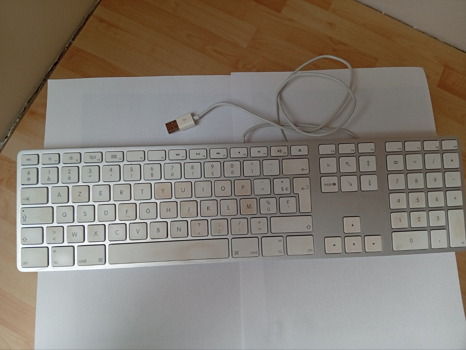 Apple AZERTY Toetsenbord met Numeriek Blok, Gebruikt, Azerty, Ophalen of Verzenden, APPLE