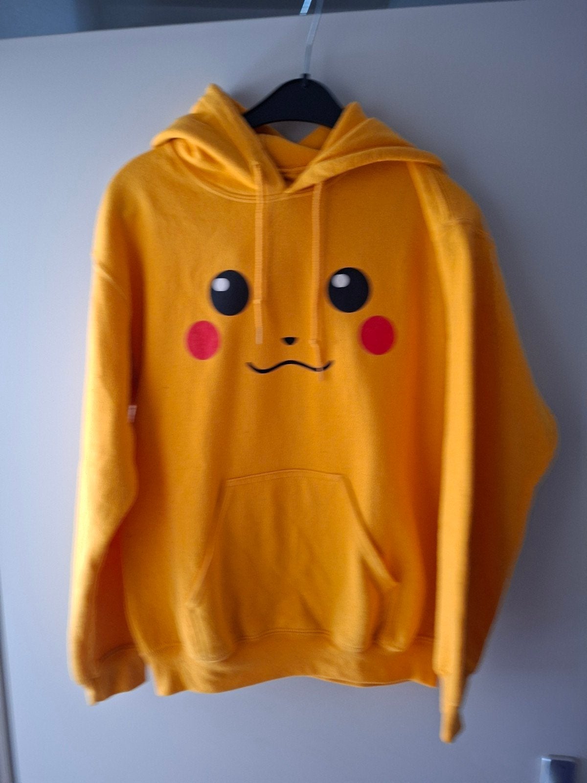 Hoodie Pokémon Pikachu maat S/M, Ophalen of Verzenden, Zo goed als nieuw, Maat 48/50 (M), Geel