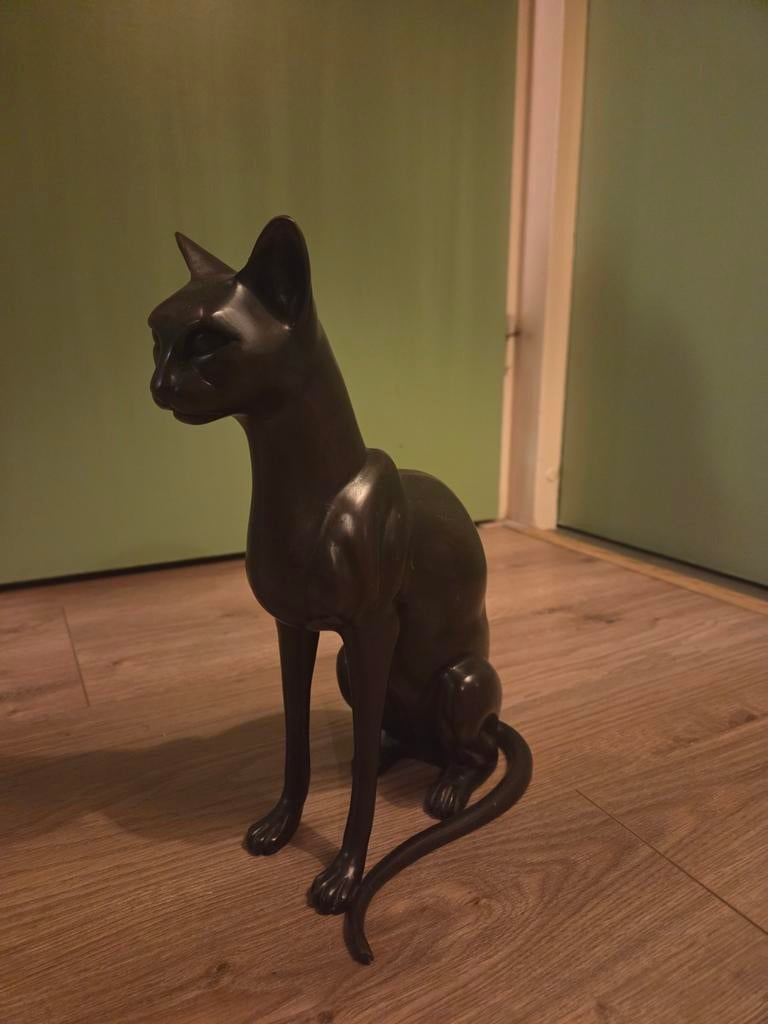 Bronzen Kat, bastet  Beeld - Gesigneerd A. Tiot, Ophalen, Gemerkt, 20 - 50 cm, Beeld