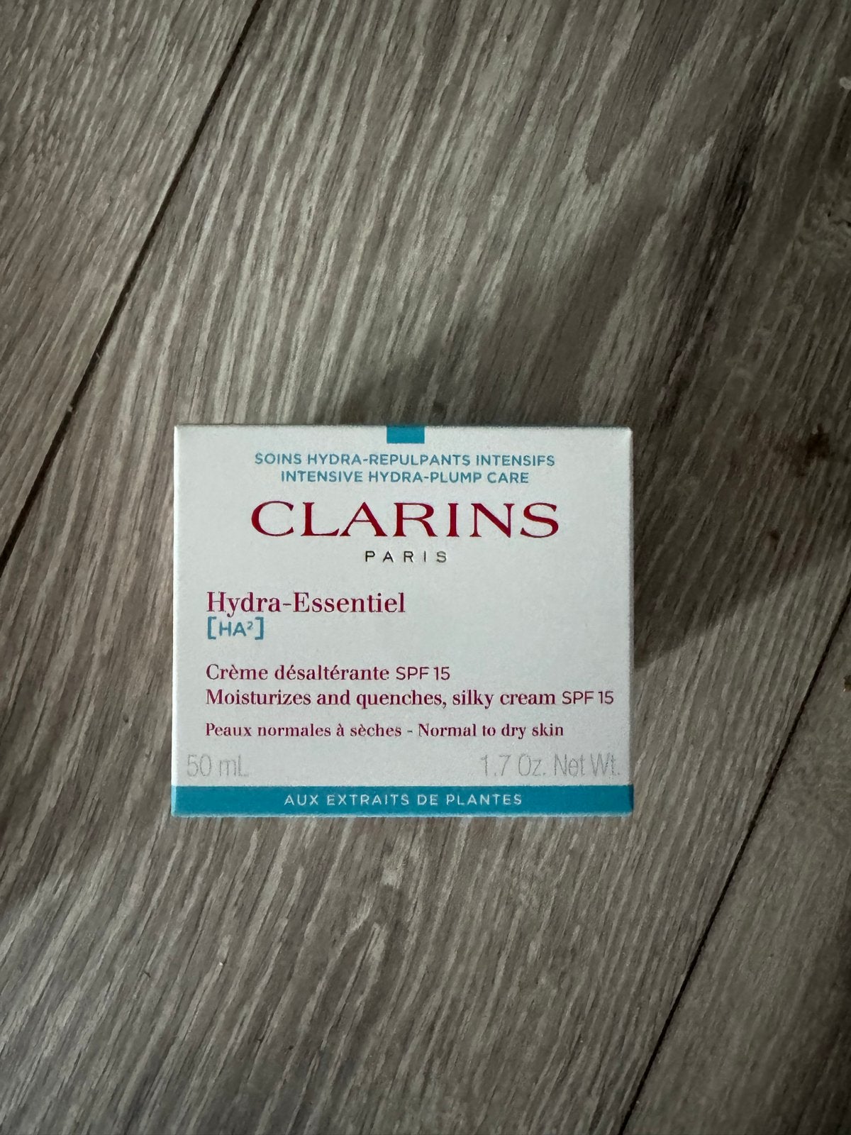 Clarins Hydra-Essentiel Dagcrème SPF 15 - 50 ml, Ophalen, Nieuw, Gehele gezicht, Verzorging
