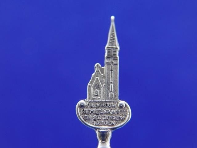Lepeltje: Leiden, Verzenden