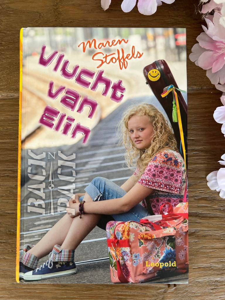 Vlucht van Elin - Maren Stoffels, Ophalen of Verzenden, Zo goed als nieuw, Fictie