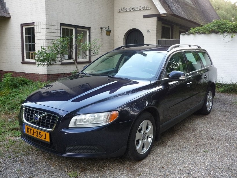 Volvo V70 2.0 145 pk Handgesch. 2008 194.654 km Nieuwe apk!, 145 pk, Zwart, 4 cilinders, Blauw