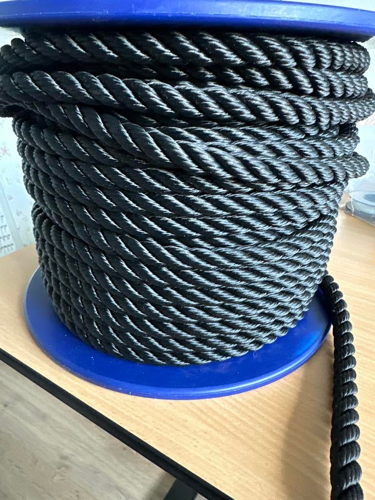 Landvast 3 strengen polyester zwart, Ophalen of Verzenden, Zo goed als nieuw, Lijn of Blok