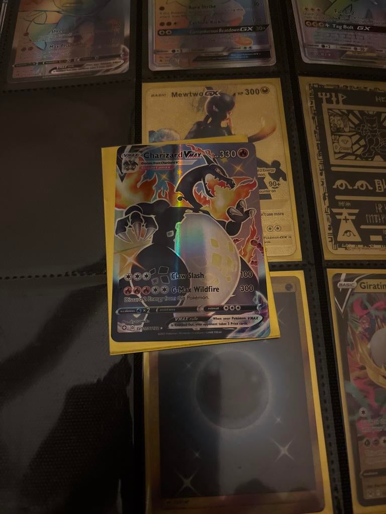 Charizard VMAX Pokémon Kaart - Zo goed als nieuw, Ophalen of Verzenden, Zo goed als nieuw, Losse kaart, Foil