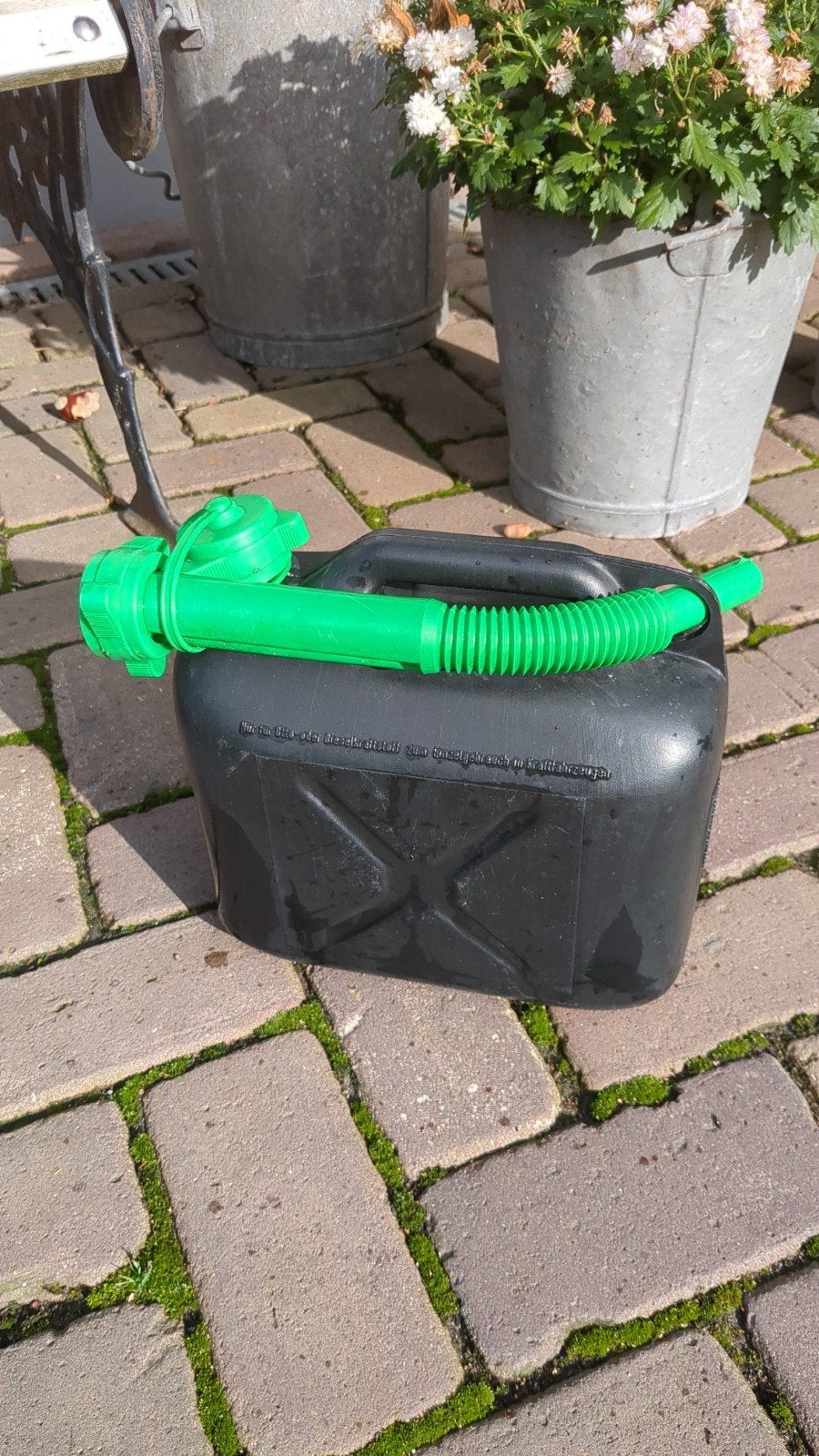 Jerrycan met flexibele schenktuit 5 liter, Ophalen of Verzenden