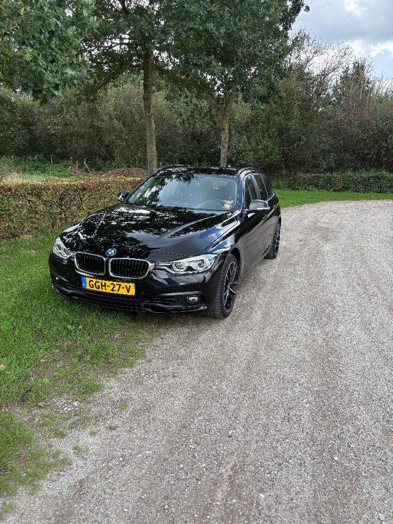 BMW 3-Serie 318i 136pk 2019 Zwart, Zwart, 1445 kg, Zwart, Stationwagon