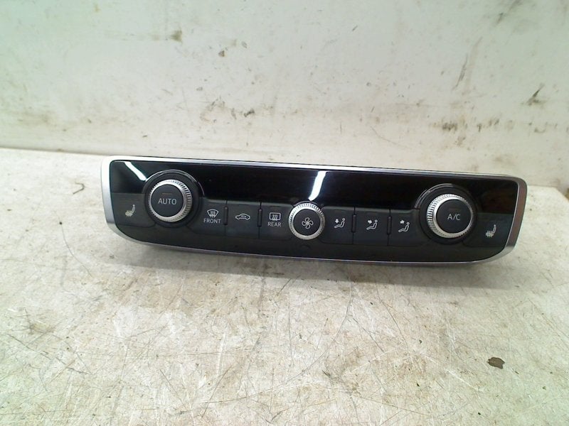 Kachel Bed. Paneel Audi A3 Sportback (8VA/8VF) 8V0820043A, Gebruikt, Auto-Union-Straße  1, Ingolstadt 85057, , Duitsland, Info@audi.de