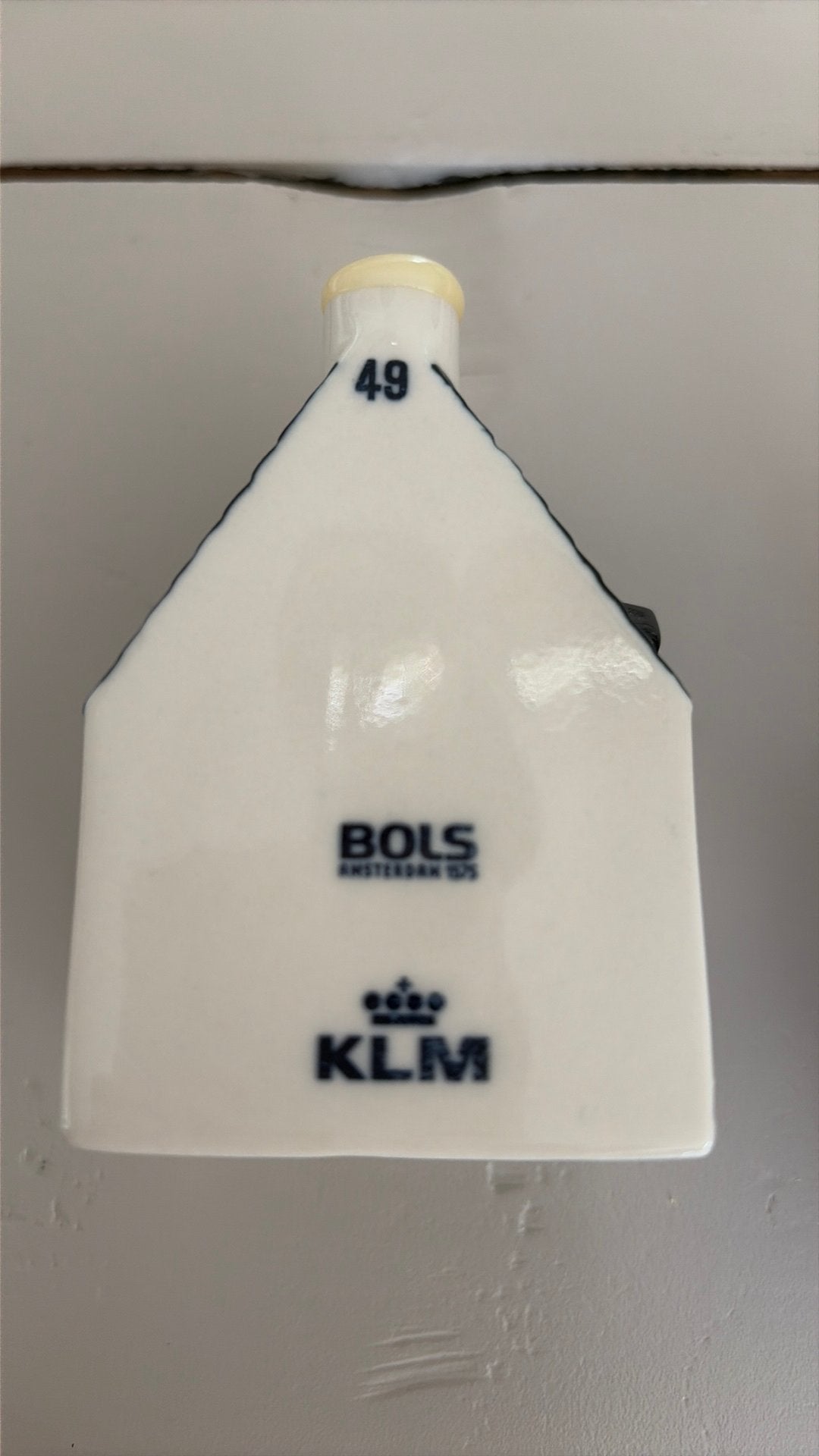 KLM huisje nummer 49, Ophalen, Zo goed als nieuw, Gevuld