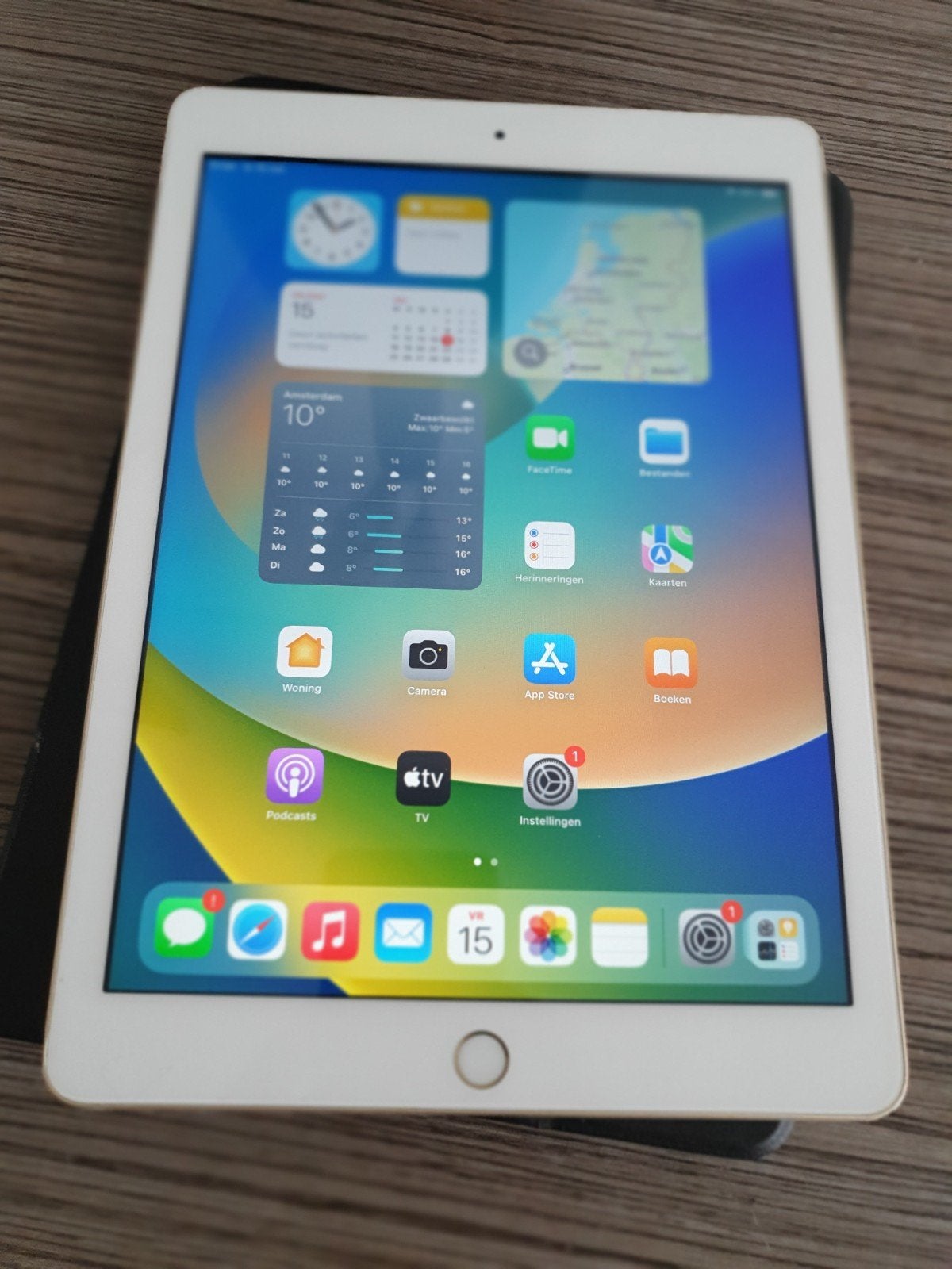 In nieuwstaat ipad 5e generatie, Computers en Software, Apple iPads, 10 inch, 32 GB, Apple iPad, Ophalen of Verzenden