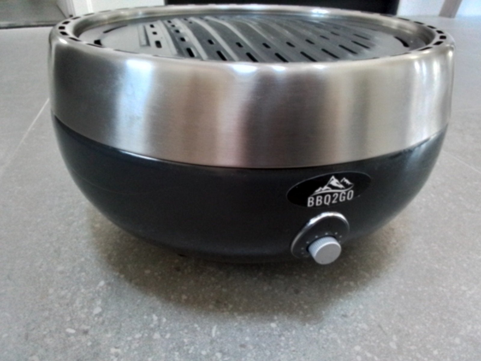 BBQ2GO Draagbare Barbecue - Compact en Handig, Ophalen of Verzenden, Zo goed als nieuw, BBQ2GO