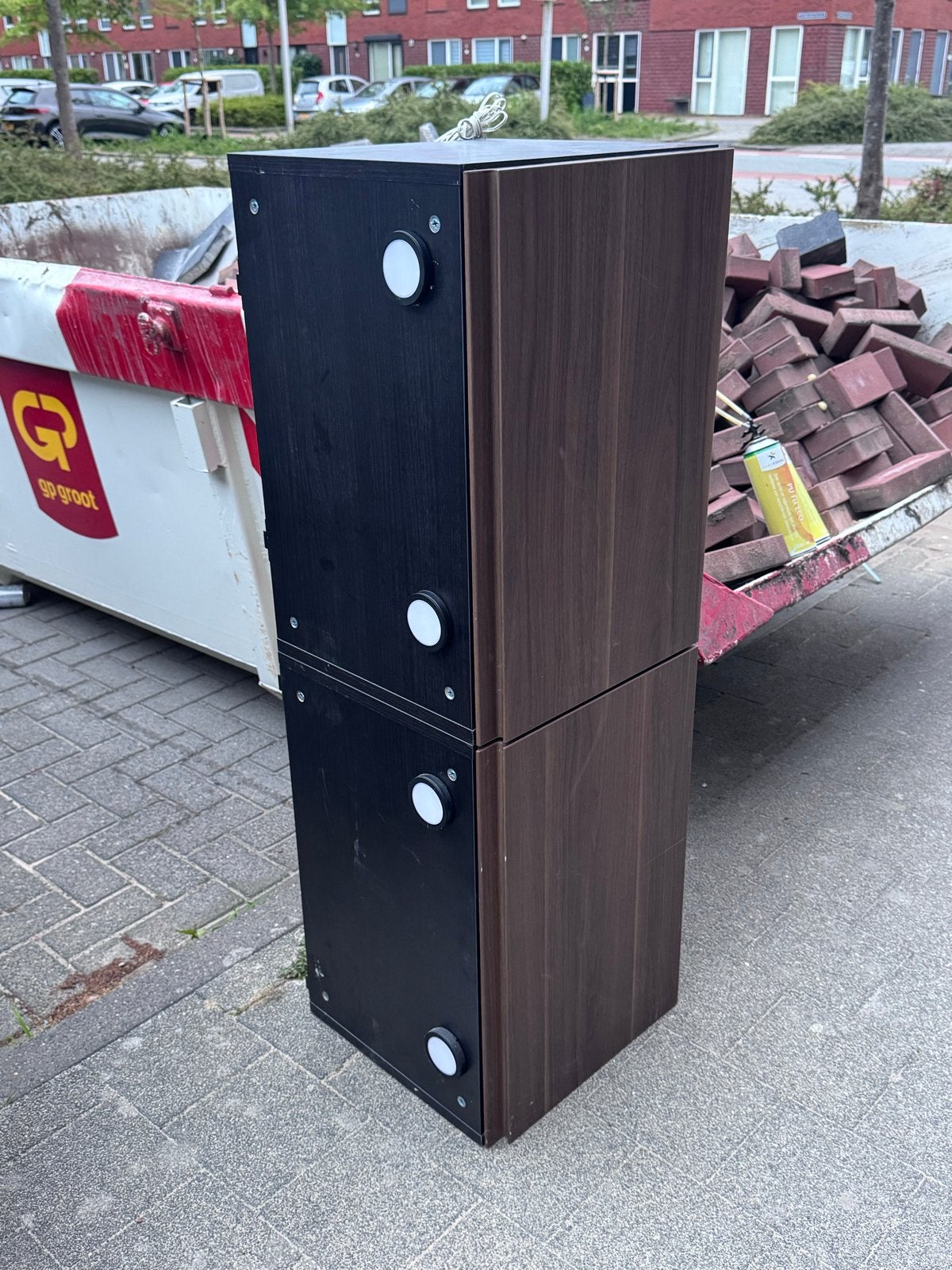 IKEA kast met spotjes, Ophalen, Zo goed als nieuw