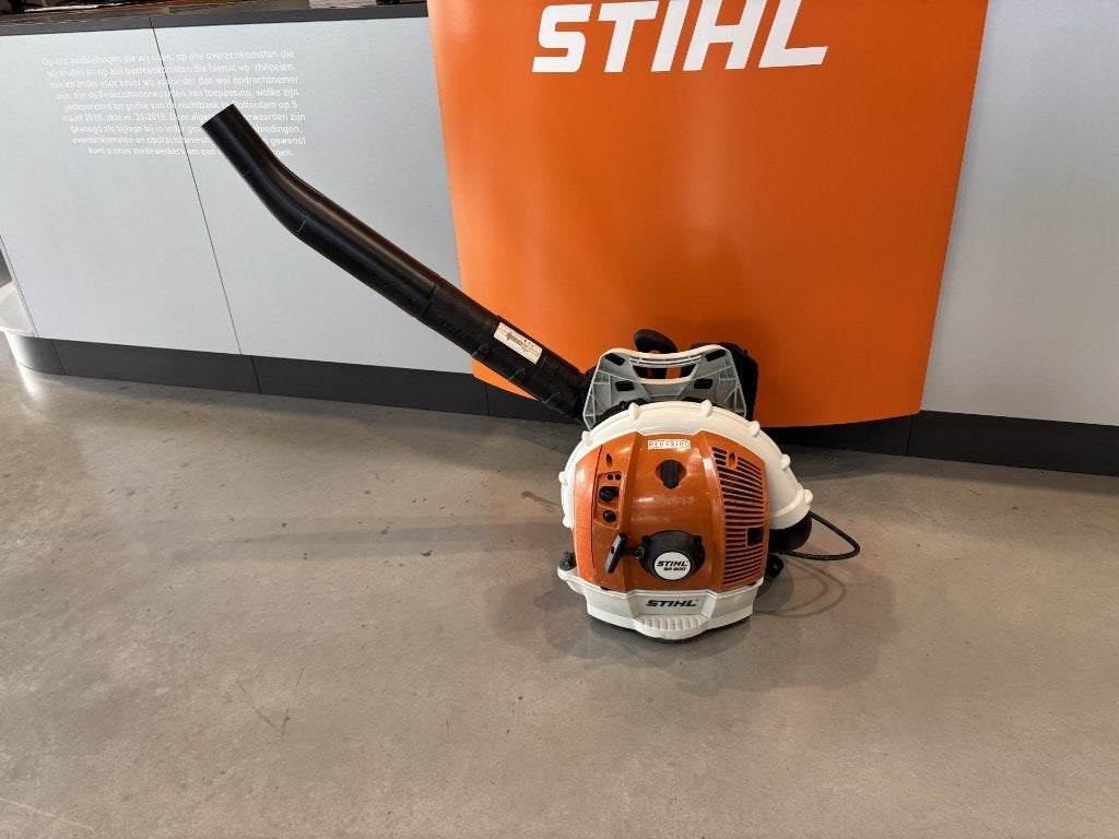 Stihl BR 600 bladblazer, Tuin en Terras, Ophalen, Gebruikt, Ruggedragen, Stihl