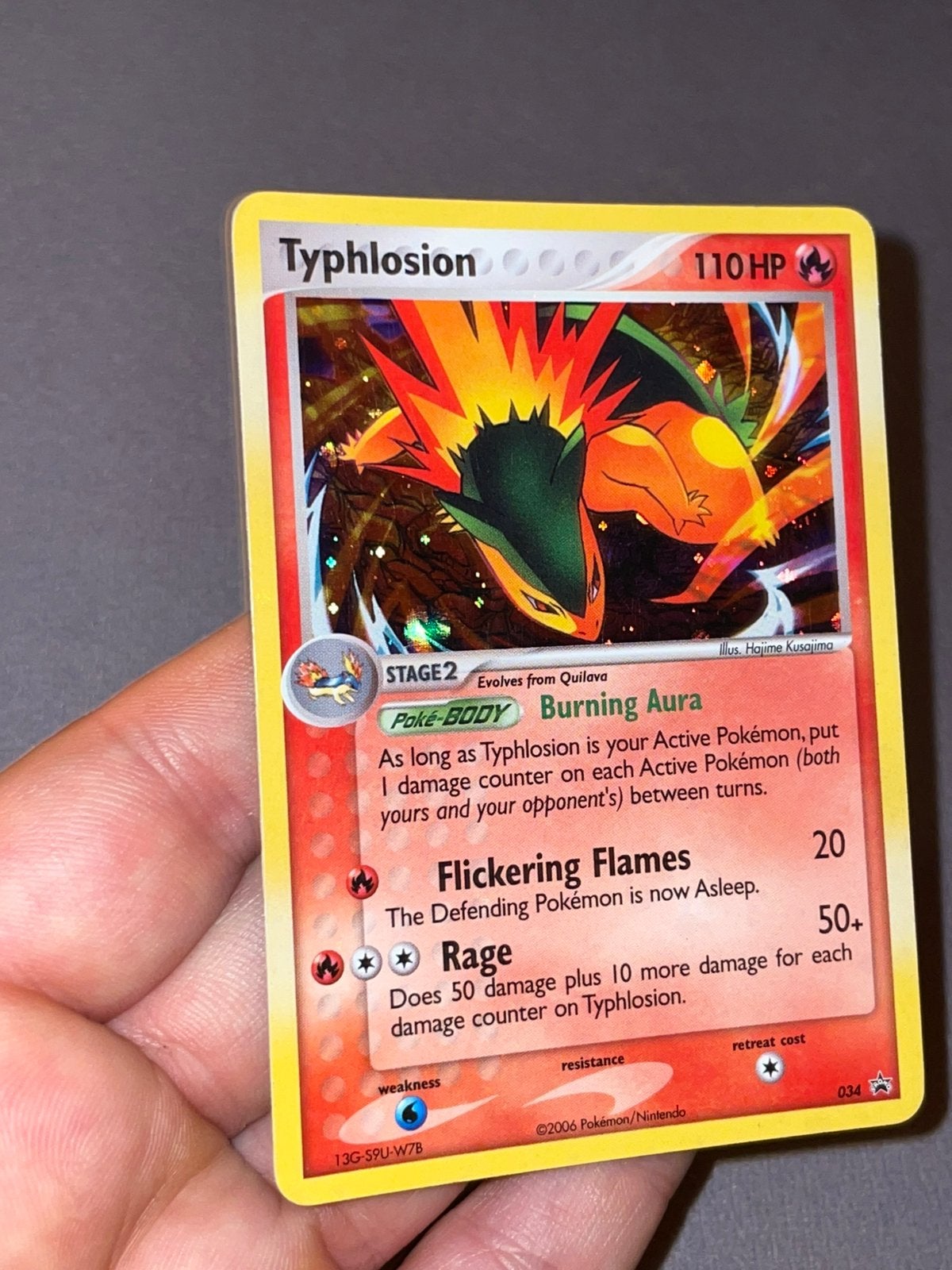 Pokemon - Typhlosion 034 Promo Holo 2006 Swirl, Ophalen of Verzenden, Gebruikt, Losse kaart