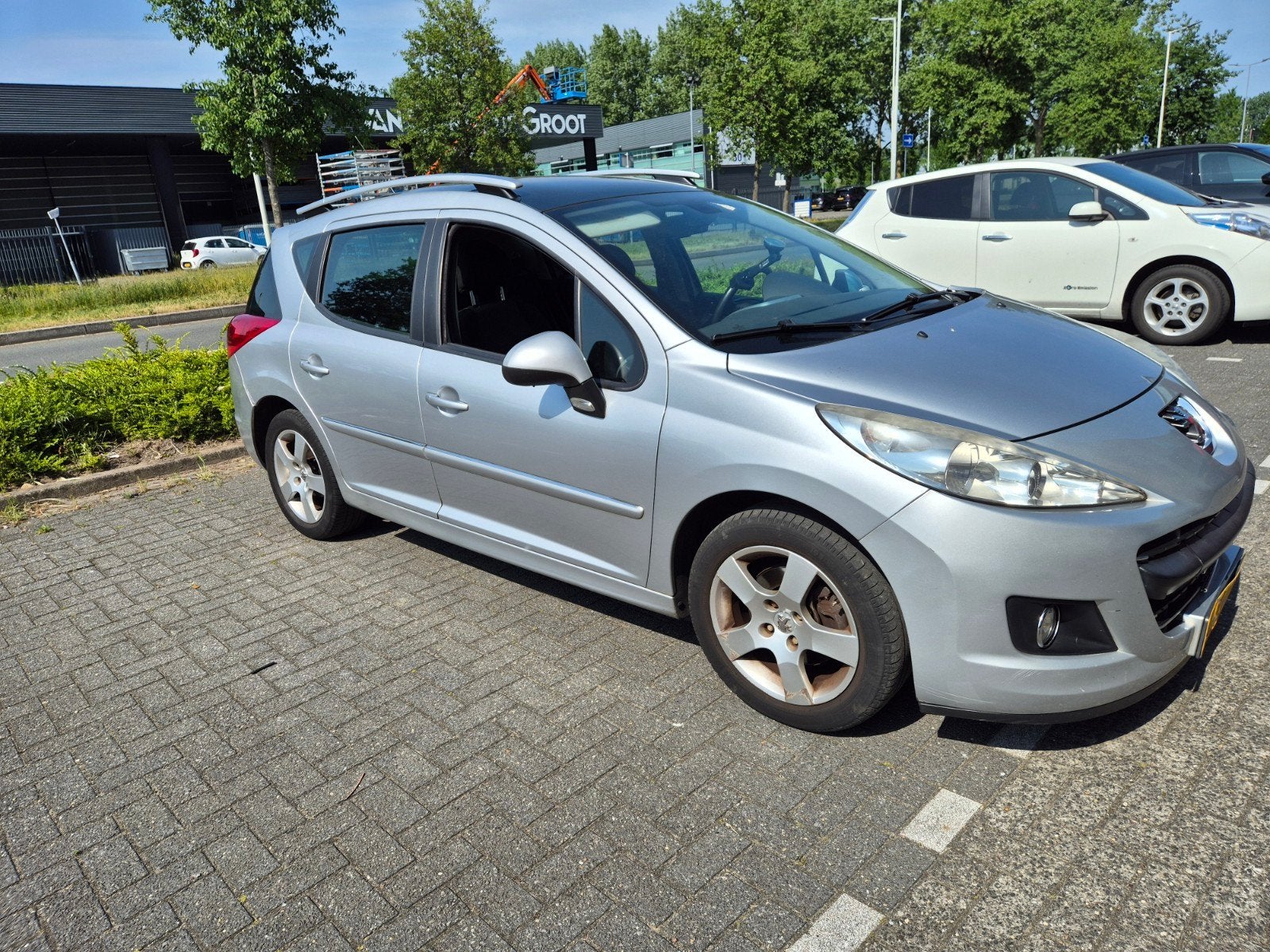 Peugeot 207 1.6 vti 16V 2010 Grijs, Auto's, Peugeot, Voorwielaandrijving, Euro 5, Zwart, 4 cilinders