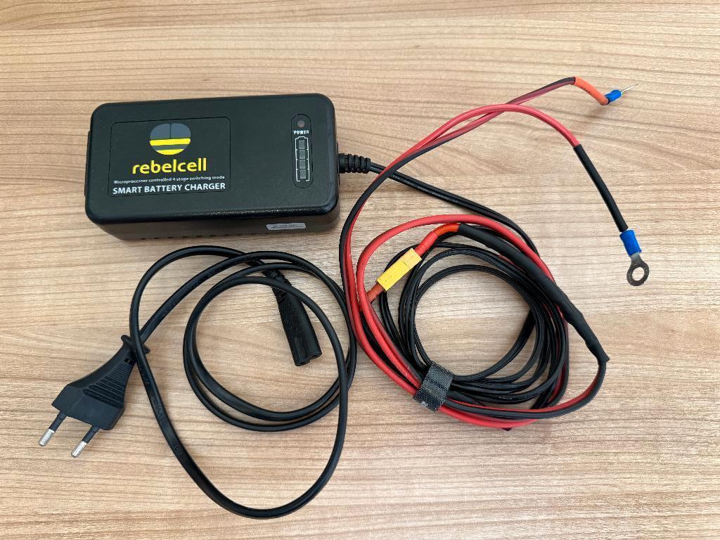 Rebelcell LiFePO4 Batterijlader 14.6V 3A Smart Charger, Ophalen of Verzenden, Zo goed als nieuw, Overige typen