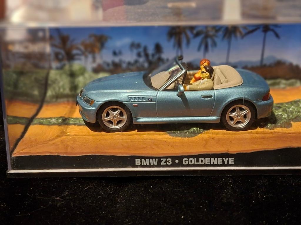 James Bond miniatuur auto BMW Z3, Ophalen of Verzenden, Zo goed als nieuw, Auto