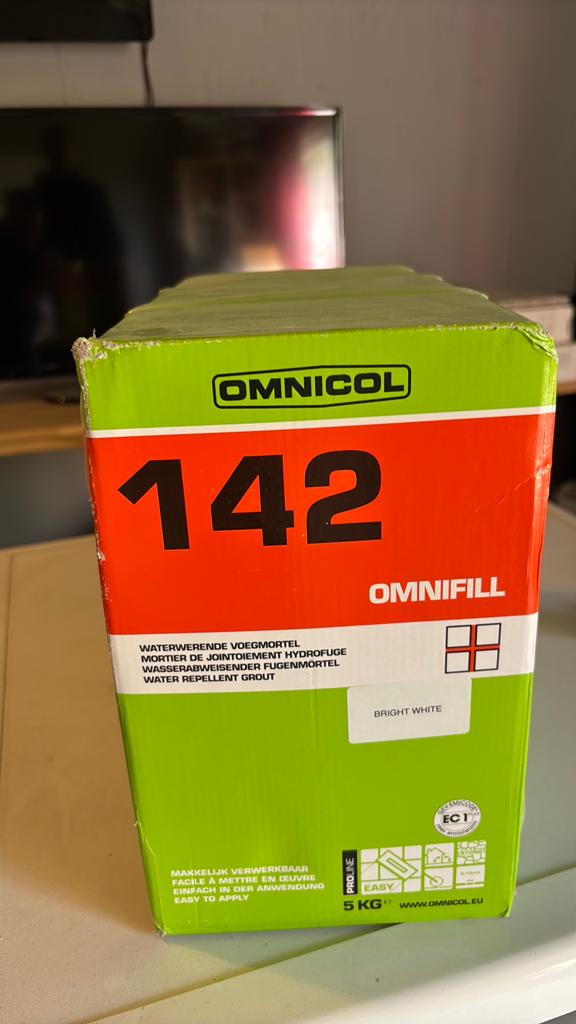 Voegmortel kleur: Bright White, Ophalen, Minder dan 20 cm, Zo goed als nieuw, Minder dan 5 m²