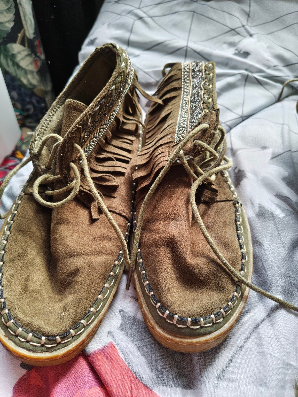 schoenen Ibiza boho stijl maat 39 groen suedine franhes, Kleding | Dames, Schoenen, Ophalen of Verzenden, Zo goed als nieuw, Groen
