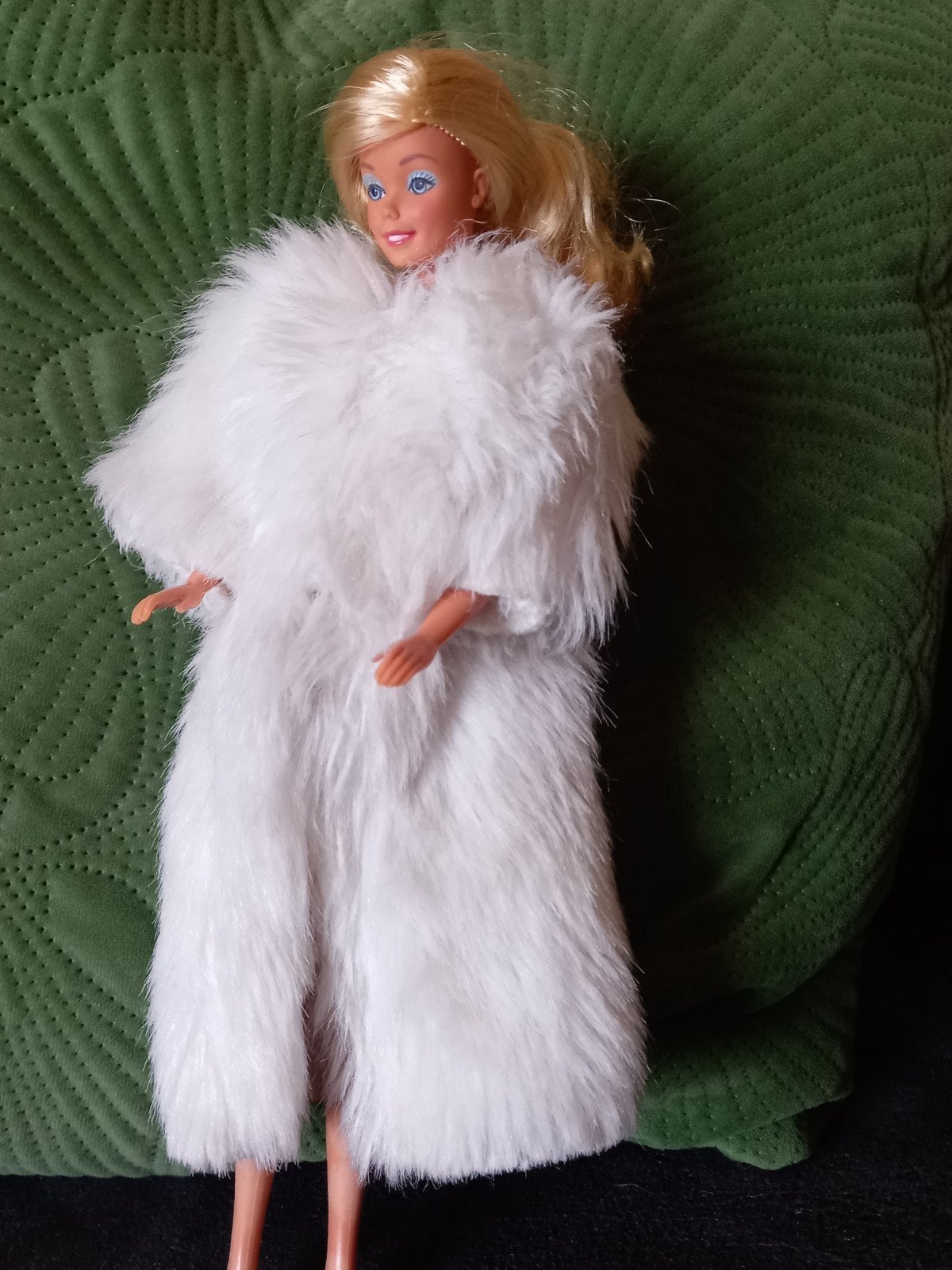 Vintage Barbie Lange Fake Fur Bontjas met Barbie label, Verzenden, Gebruikt, Kleertjes