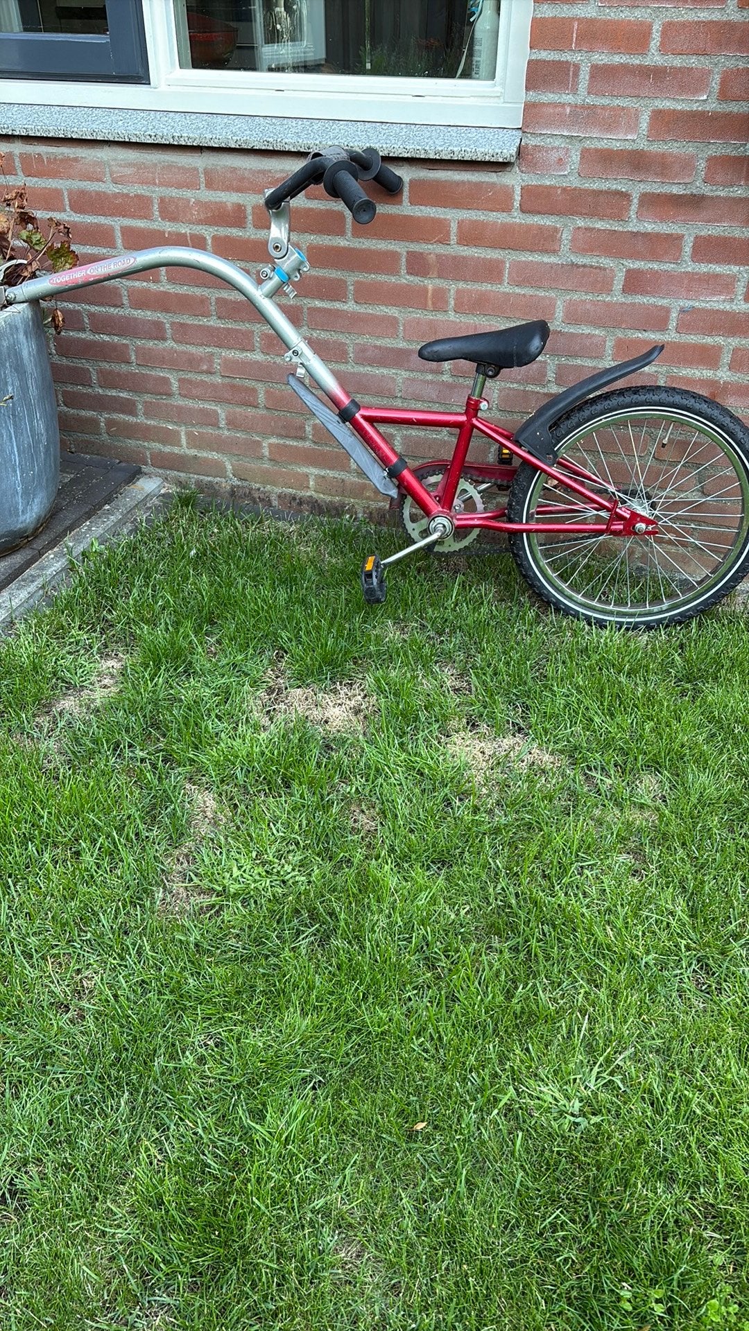 Kinder aanhang fiets met zadelpen bevestiging en vrijloop, Fietsen en Brommers, Fietsaccessoires | Aanhangers en Karren, Ophalen