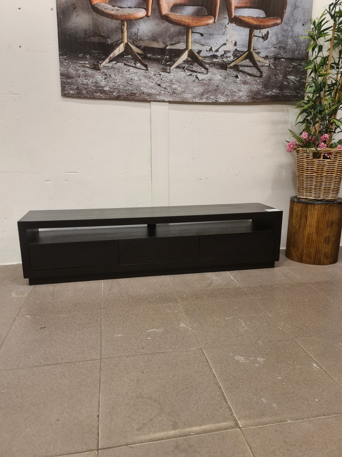 Nieuwe Richmond Oakura tv meubel 185x45x40cm zwart eikenhout, Ophalen, Hout, Zwart, .