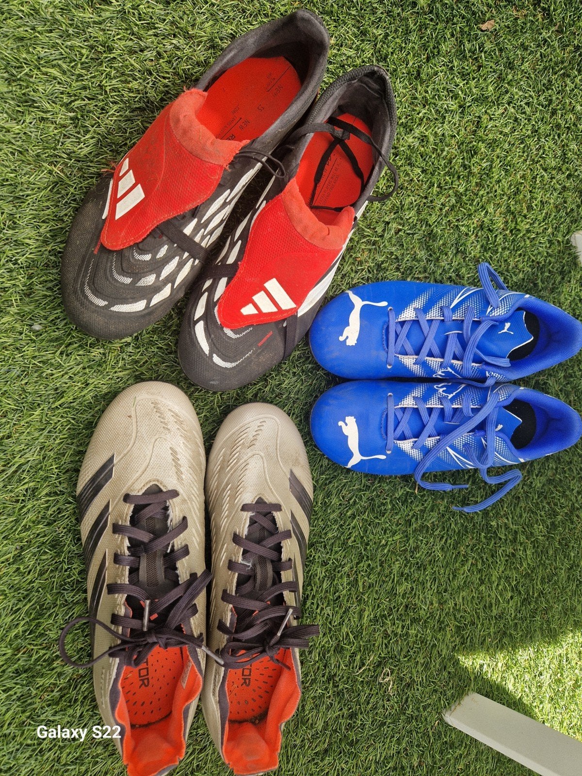 Adidas Predator & Puma voetbalschoenen - Diverse maten, Sport en Fitness, Voetbal, Maat XS of kleiner, Ophalen, Gebruikt, Schoenen