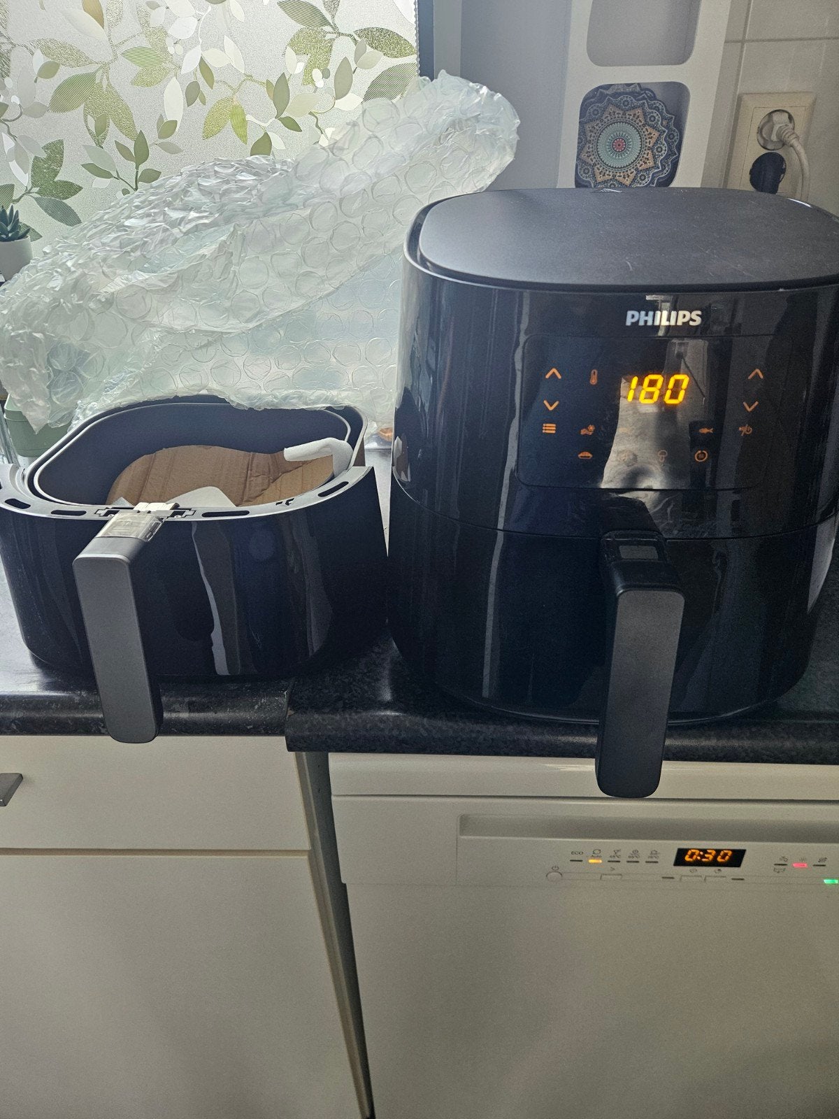 Philips Airfryer HD9270 - Defect voor onderdelen